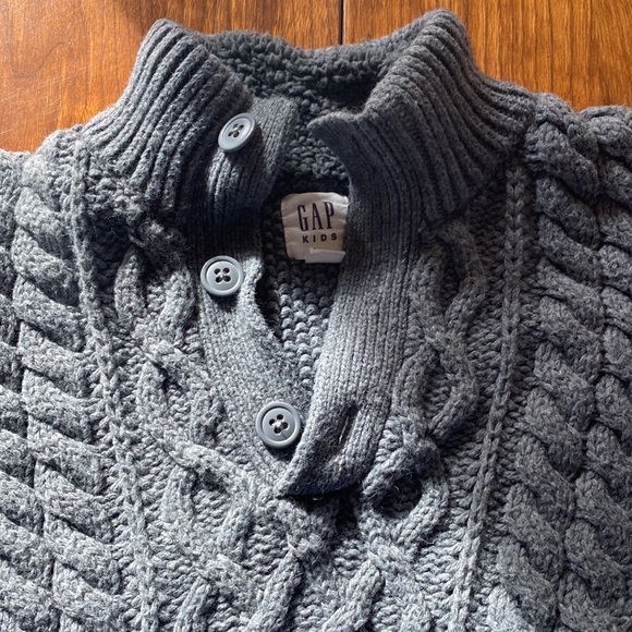 EUC Gap kids boys’ gray mock turtleneck cable knit sweater Sherpa lined collar L - Picture 5 of 7